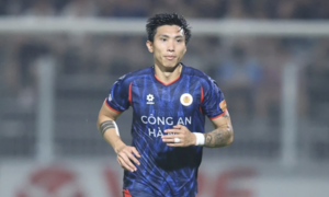 Đoàn Văn Hậu bị treo giò