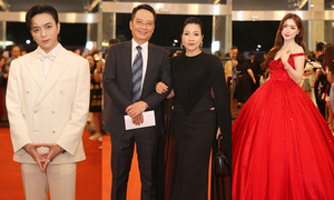 Thảm đỏ giải Cống hiến 2026: Vợ chồng Mỹ Linh sánh đôi, Hòa Minzy đẹp lộng lẫy 