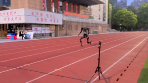 Công nghệ 15/4: Robot chạy nước rút như Usain Bolt