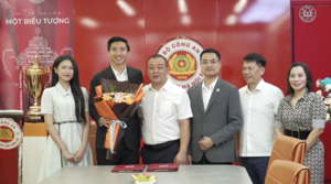 Đoàn Văn Hậu và loạt ngôi sao gia hạn hợp đồng với CAHN