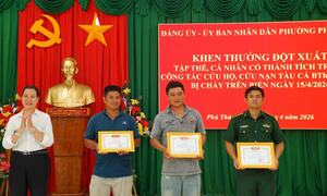 Khen thưởng tập thể, cá nhân dập lửa giúp tàu cá bị cháy trên biển Lâm Đồng