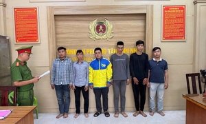 Mâu thuẫn trên Facebook, 8 người hẹn đánh nhau tại quán cà phê