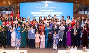 Chủ tịch Quốc hội Trần Thanh Mẫn gặp cộng đồng người Việt Nam tại Thổ Nhĩ Kỳ