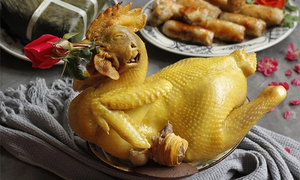 Mẹo luộc gà không bị nứt da, thịt mềm ngọt