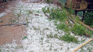 Không khí lạnh sắp tràn về, loạt khu vực nguy cơ dông lốc và mưa đá