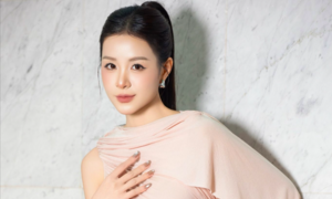 Nhan sắc đời thực của diễn viên đóng hoa hậu gây tranh cãi trên phim giờ vàng