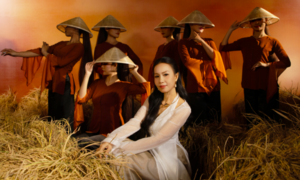 Câu hát 'Lúa chín cao nhưng chẳng hề cúi đầu' được đổi lời ra sao sau tranh cãi?