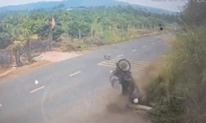 Nam sinh lớp 12 tai nạn tử vong ở Đắk Lắk: Xe 50cc 'độ' lên hơn 150cc
