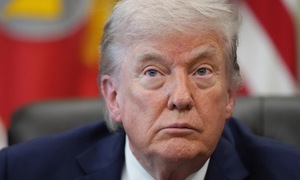 Chính quyền ông Trump tuyên bố chiến dịch tại Iran đã 'kết thúc' trước hạn chót