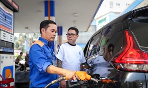Các quốc gia khuyến cáo nguyên tắc an toàn khi đổ xăng