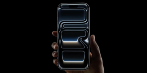 Công nghệ 2/5: Apple gây tò mò khi 'neo giá' iPhone 18 Pro