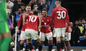 Kịch bản không tưởng khiến Man Utd chưa thể sớm đoạt vé Champions League