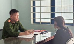 Thiếu nữ 14 tuổi ở Quảng Ngãi suýt sập bẫy 'việc nhẹ, lương cao'