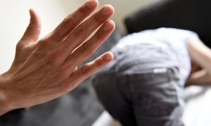 Trẻ bị chính người thân bạo hành gây rúng động: Bộ Y tế ra công điện khẩn
