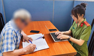 Hà Nội: Phạt người đàn ông 76 tuổi thường xuyên đăng bài công kích CSGT