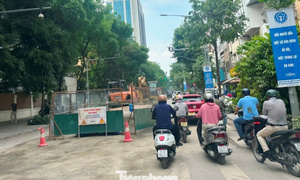 Hà Nội yêu cầu tháo rào chắn, hoàn thành dự án chống ngập trước 30/5