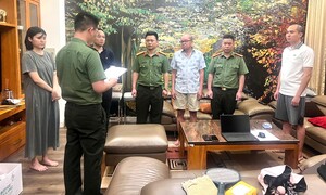 Triệt phá đường dây vận chuyển trái phép gần 90 tấn chất phóng xạ ra nước ngoài