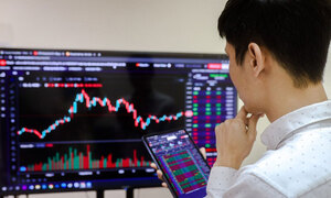 VN-Index mất mốc 1.900 điểm