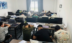Ngăn chặn nhóm người nước ngoài thuê khách sạn ở TP.HCM nghi lập 'ổ lừa đảo'