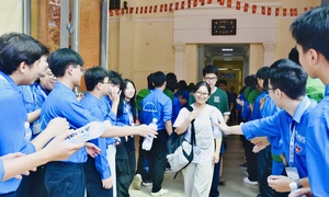 Nghìn thí sinh hoàn thành buổi thi đầu tiên lớp 10 chuyên sớm nhất Hà Nội
