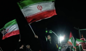 Iran cân nhắc đề xuất hòa bình, cáo buộc Mỹ đưa ra 'yêu cầu quá đáng'