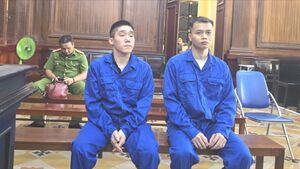 Đăng video chia rẽ vùng miền, 2 TikToker lãnh án