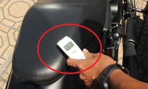 Cách hạ nhiệt yên xe máy khi trời nắng nóng như đổ lửa