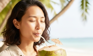 Uống nước dừa giải nhiệt ngày nóng: Sai lầm tai hại nhiều người mắc phải