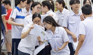 615 thí sinh vắng mặt trong ngày làm thủ tục dự thi lớp 10 Hà Nội
