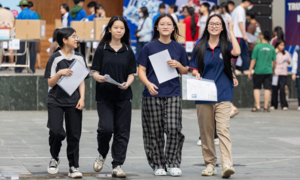 Thi lớp 10 Hà Nội 2026: 1 thí sinh bị đình chỉ vì mang điện thoại vào phòng thi