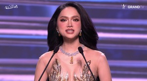 Video: Phần thi ứng xử thông minh của Hương Giang khi vào top 5 Miss Grand All Stars
