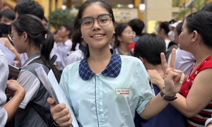 Thi lớp 10 TP.HCM: Thí sinh khen đề Văn sát thực tế, tự tin 'bỏ túi' điểm khá