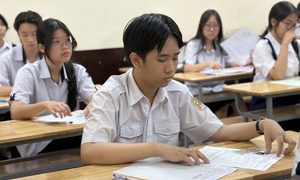 Sáng nay, thí sinh tại TP.HCM thi môn cuối vào lớp 10 năm 2026
