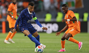 Mbappe đá nửa trận không ghi bàn, Pháp thua ngược Bờ Biển Ngà 1-2