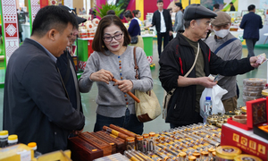 Hội chợ Mùa Xuân kéo dài thời gian mở cửa đến 22h