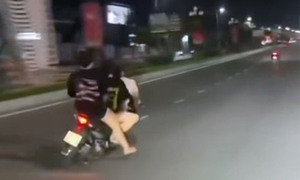 Xử phạt 3 thiếu nữ đánh võng, lạng lách trên đường phố Hưng Yên