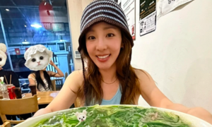 Sao Hàn mê ăn phở Việt
