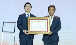 Hà Nội FC nhận Huân chương Lao động hạng Nhì