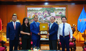Tổng Giám đốc VOV đón tiếp Bộ trưởng Thông tin Campuchia