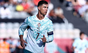 Tổng thống Bồ Đào Nha trao tín vật cho Ronaldo, ra lệnh vô địch World Cup 2026