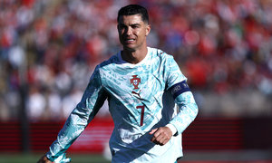 HLV Bồ Đào Nha: Ronaldo chưa nghĩ đến việc giải nghệ