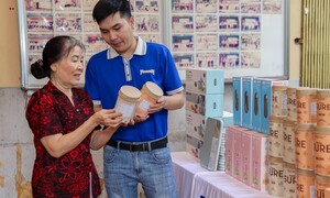 Vinamilk đón thế hệ 'đồng niên' tham quan nhà máy