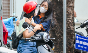 Buổi thi cuối tốt nghiệp THPT 2026: Thí sinh tự tin trước giờ làm bài