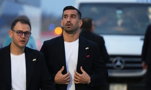 Đội trưởng Iran chạm trán băng đảng mafia Mexico, thoát nạn kỳ diệu