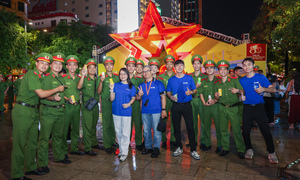 Vinamilk mang đến những trạm tiếp năng lượng giữa Gala 'Tổ quốc bình yên'