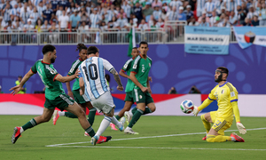 Trực tiếp bóng đá Argentina 1-0 Algeria: Messi ghi bàn siêu phẩm