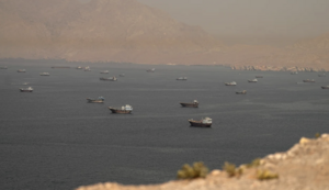 Iran cho phép tàu thuyền tự do đi qua eo biển Hormuz trong vòng 60 ngày