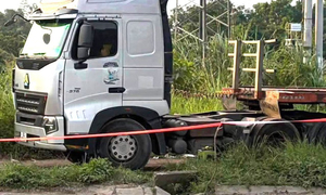 Thái Nguyên: Công an điều tra vụ tài xế tử vong nghi tụt xuống hố ga