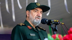 Iran đặt 'lằn ranh đỏ' về eo biển Hormuz trong mọi thỏa thuận hòa bình