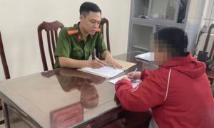 Công an làm việc với shipper kéo lê, hành hung khách nữ ở Hà Nội